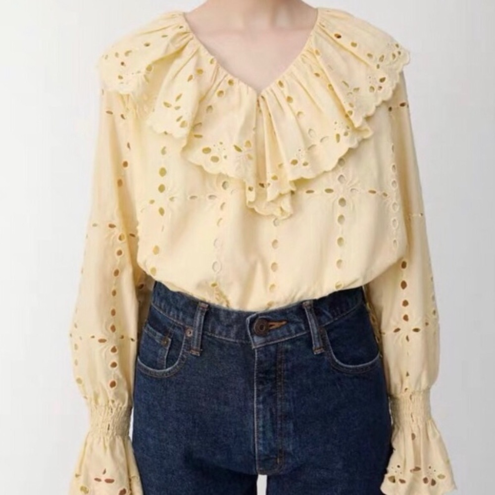 Moussy Yellow Floral Blouse EUC